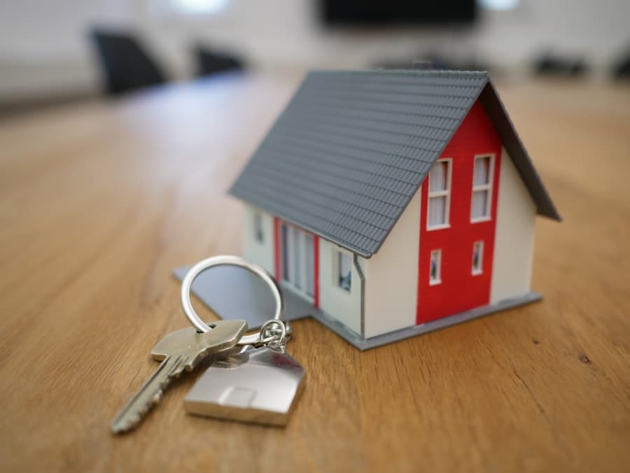 Move In / Move Out